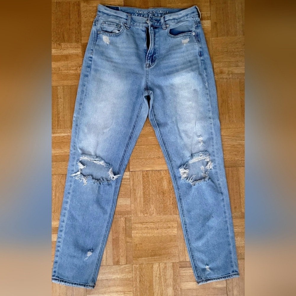 AE Mom jeans